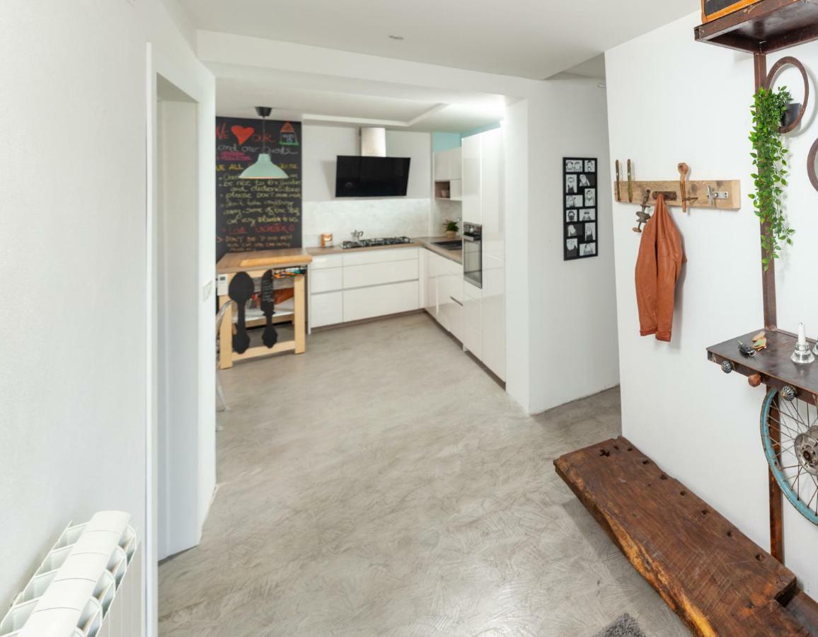 Hiska Pod Krasom Vila Rence Exterior foto